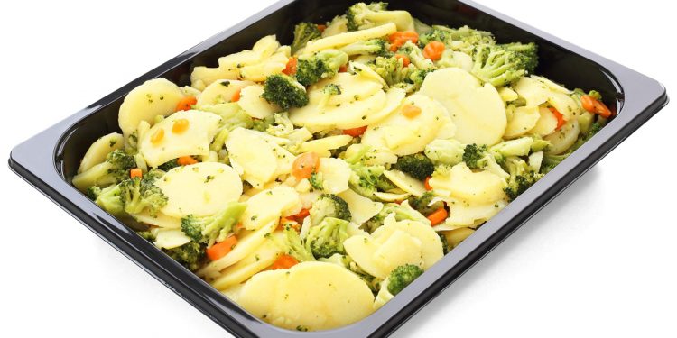 Vegetariánská pánev s bramborami a brokolicí